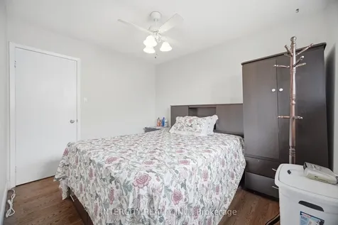 3164 Gwendale Crescent Mississauga ON L5A 3B4