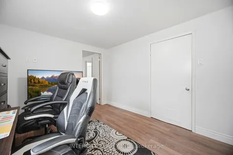 3164 Gwendale Crescent Mississauga ON L5A 3B4