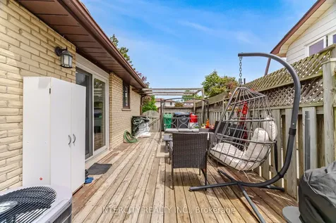 3164 Gwendale Crescent Mississauga ON L5A 3B4