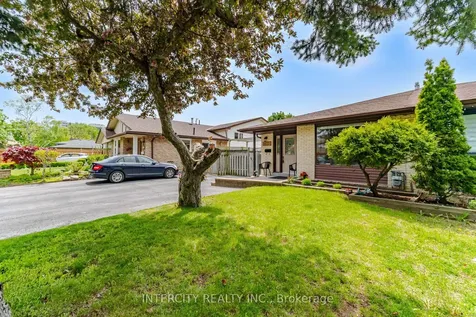 3164 Gwendale Crescent Mississauga ON L5A 3B4