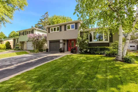 1487 Rusholme Crescent Burlington ON L7M 1M4