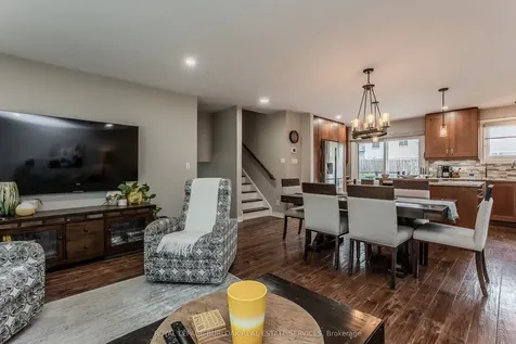 1487 Rusholme Crescent Burlington ON L7M 1M4