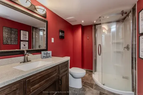 1487 Rusholme Crescent Burlington ON L7M 1M4