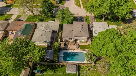 1487 Rusholme Crescent Burlington ON L7M 1M4