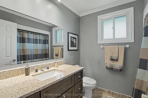 260 Coxe Boulevard Milton ON L9T 4K8