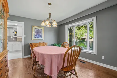 260 Coxe Boulevard Milton ON L9T 4K8
