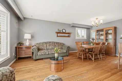 731 Mullin Way Burlington ON L7L 4J8