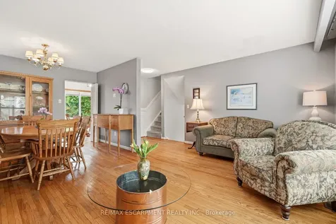 731 Mullin Way Burlington ON L7L 4J8