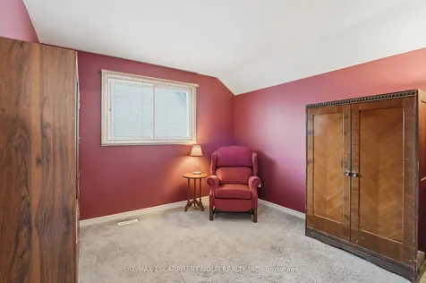 212 Digby Road Oakville ON L6J 6C7