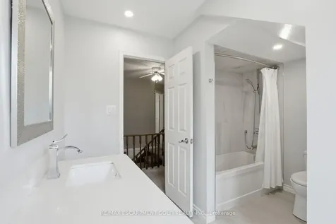 212 Digby Road Oakville ON L6J 6C7