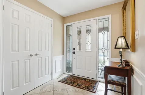 212 Digby Road Oakville ON L6J 6C7
