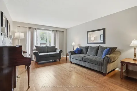 212 Digby Road Oakville ON L6J 6C7
