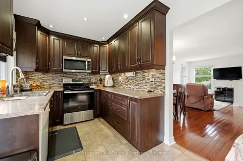 52 Royal Orchard Drive Brampton ON L6X 4M4