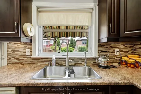 52 Royal Orchard Drive Brampton ON L6X 4M4