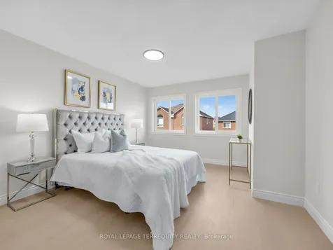 3699 Golden Locust Drive Mississauga ON L5N 8N8