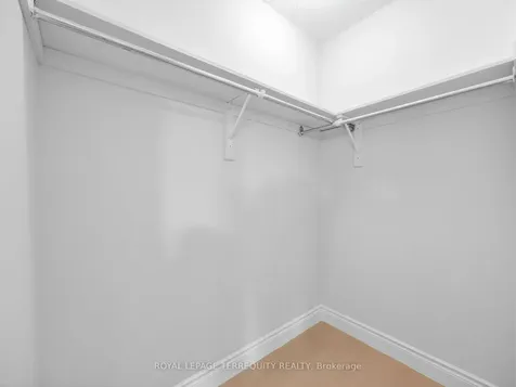 3699 Golden Locust Drive Mississauga ON L5N 8N8