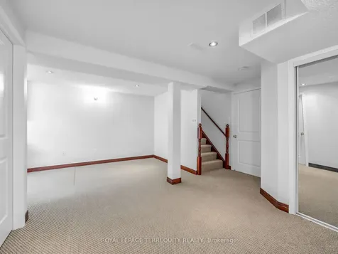 3699 Golden Locust Drive Mississauga ON L5N 8N8