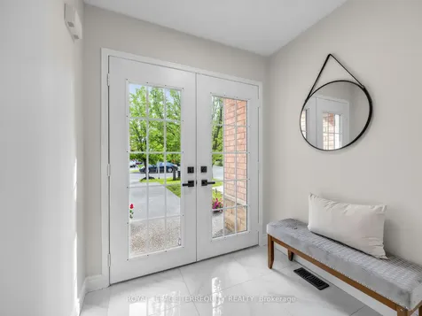 3699 Golden Locust Drive Mississauga ON L5N 8N8