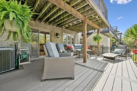 2480 Springforest Drive Oakville ON L6M 0A2
