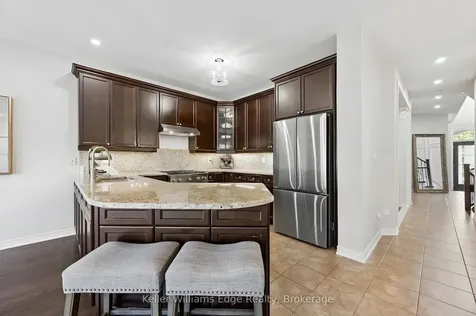 2480 Springforest Drive Oakville ON L6M 0A2