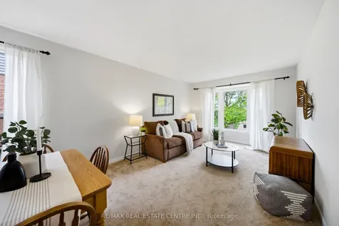 3124 Driftwood Drive Burlington ON L7M 3C9