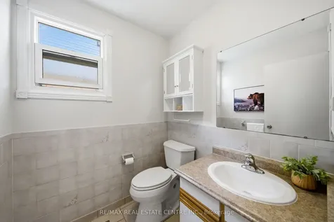 3124 Driftwood Drive Burlington ON L7M 3C9