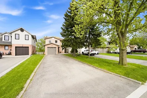 3124 Driftwood Drive Burlington ON L7M 3C9