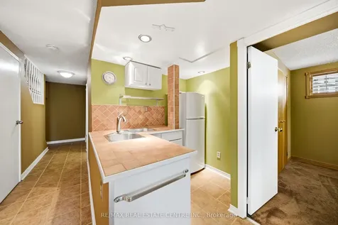3124 Driftwood Drive Burlington ON L7M 3C9
