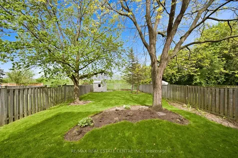 3124 Driftwood Drive Burlington ON L7M 3C9