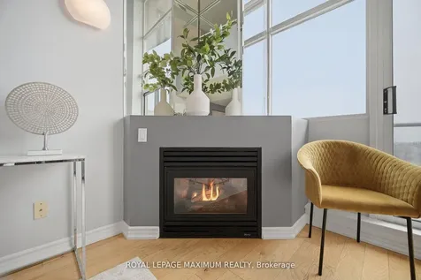200 Manitoba Street Toronto ON M8Y 3Y9