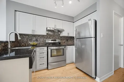 200 Manitoba Street Toronto ON M8Y 3Y9