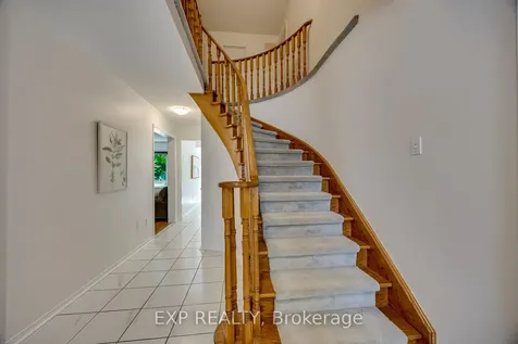 20 London Lane Brampton ON L6S 5V5