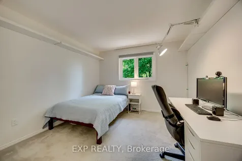 20 London Lane Brampton ON L6S 5V5
