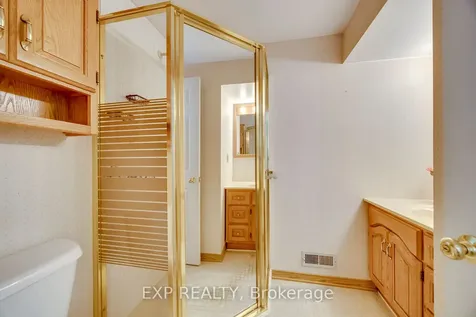 20 London Lane Brampton ON L6S 5V5