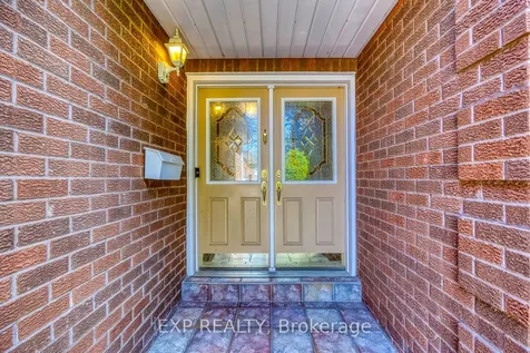 20 London Lane Brampton ON L6S 5V5