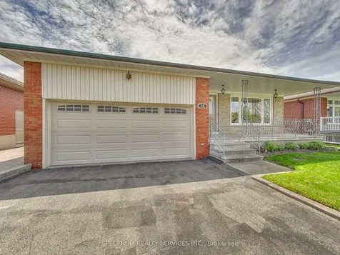 56 Blacksmith Crescent Toronto ON M3N 1V4