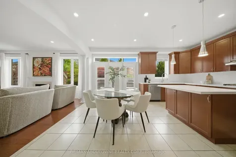 3071 Jenn Avenue Burlington ON L7M 0C7