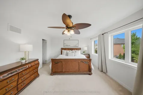 3071 Jenn Avenue Burlington ON L7M 0C7