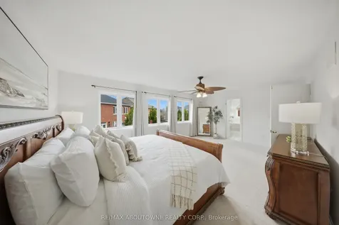 3071 Jenn Avenue Burlington ON L7M 0C7