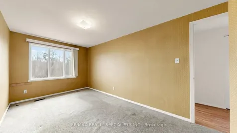 2538 Barcella Crescent Mississauga ON L5K 1E2