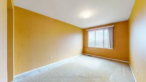 2538 Barcella Crescent Mississauga ON L5K 1E2