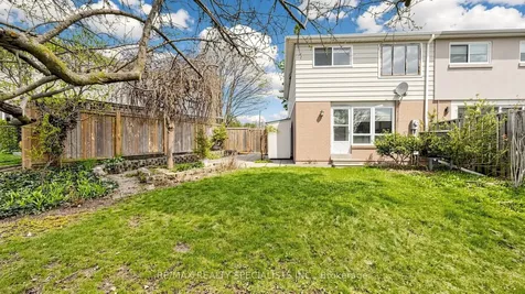 2538 Barcella Crescent Mississauga ON L5K 1E2