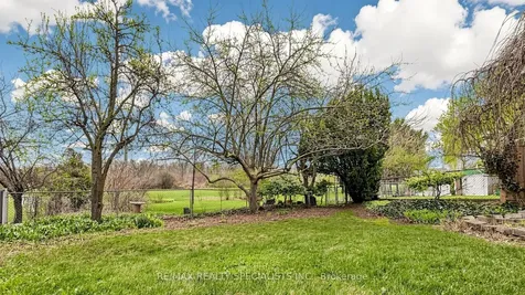 2538 Barcella Crescent Mississauga ON L5K 1E2