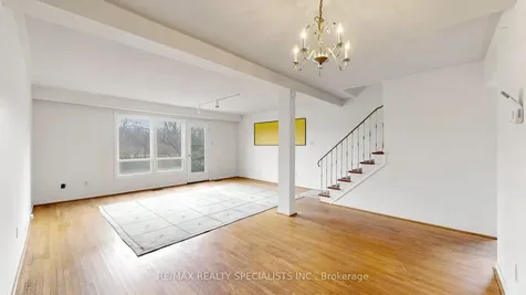 2538 Barcella Crescent Mississauga ON L5K 1E2