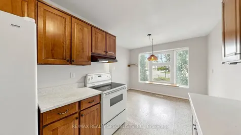 2538 Barcella Crescent Mississauga ON L5K 1E2