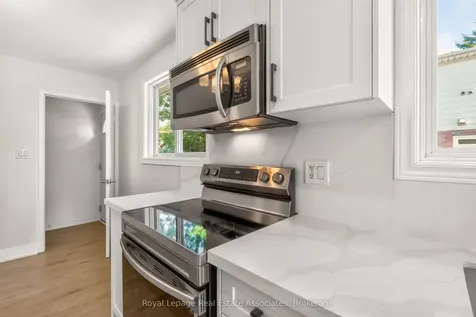 2663 Widemarr Road Mississauga ON L5J 1M5