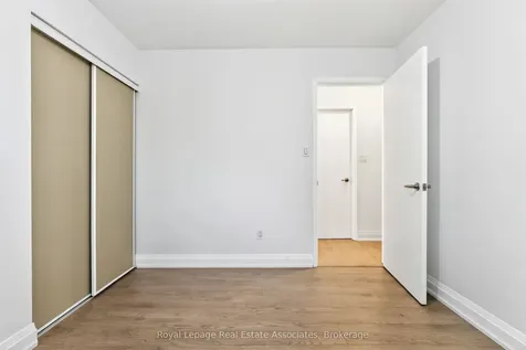 2663 Widemarr Road Mississauga ON L5J 1M5
