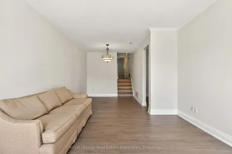 2663 Widemarr Road Mississauga ON L5J 1M5