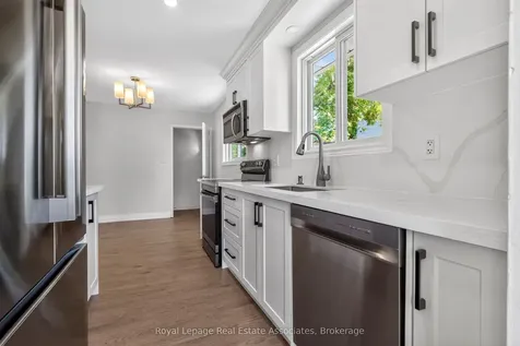2663 Widemarr Road Mississauga ON L5J 1M5