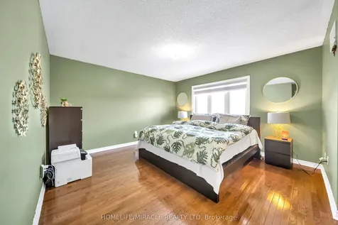 4 Templeton Court Brampton ON L6P 3B2